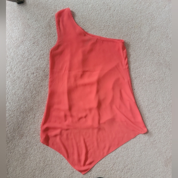 BCBGMAXAZRIA | One Shoulder Top - Size XXS - Picture 2 of 6